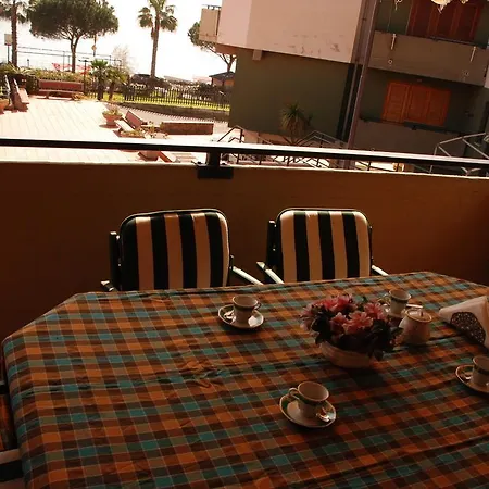 Lägenhet Sant'Alessio Apartment SantʼAlessio Siculo
